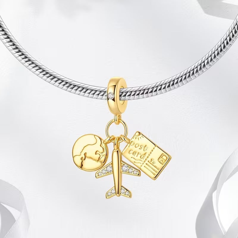 Charm Auriu Elegant pentru Bratari si Coliere Model Avion si Travel